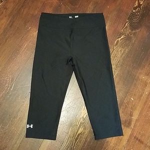 Under Armour Heatgear cropped leggings, Size Small